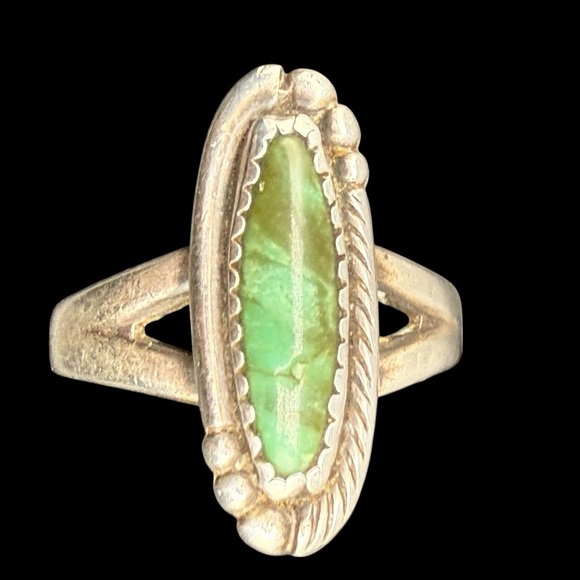 Sterling Silver Green Turquoise Marquise Ring - size 7.25 - Picture 2 of 4